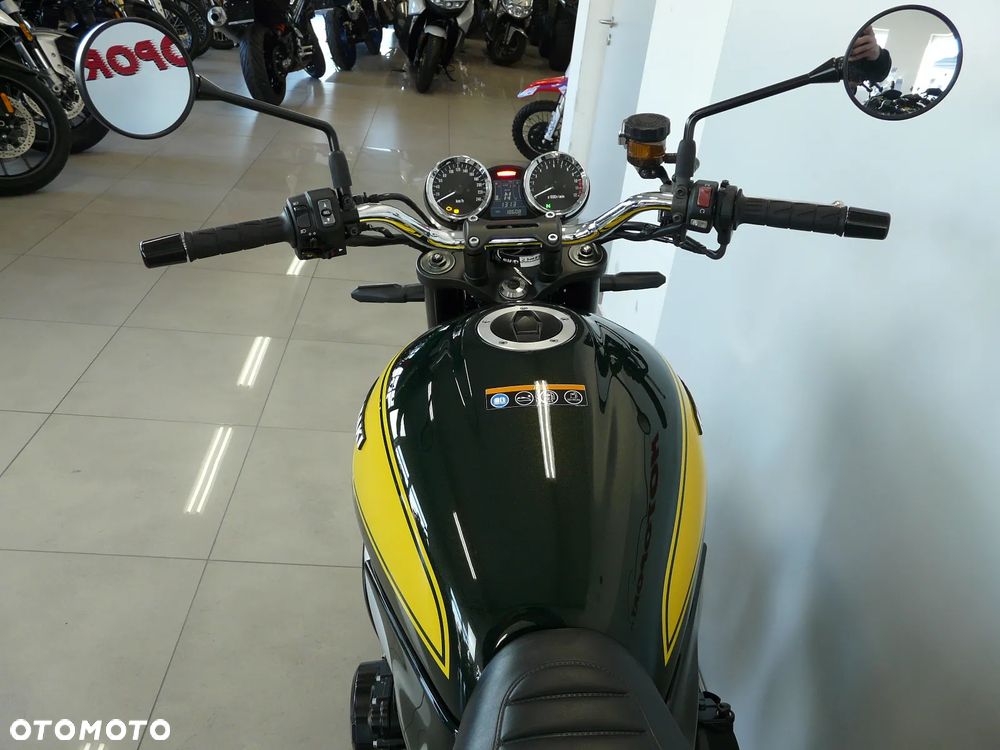 Kawasaki Z 900 RS - 26