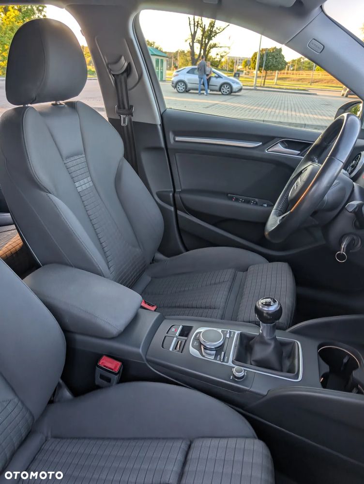 Audi A3 Sportback 2.0 TDI Sport - 21