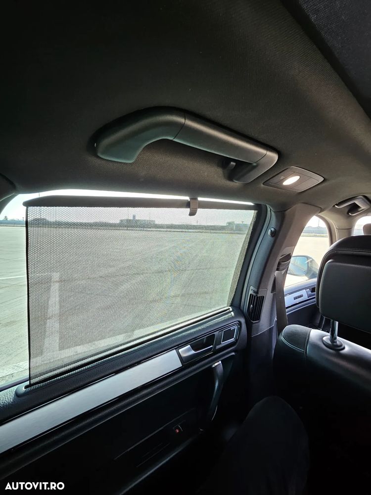 Volkswagen Touareg - 12