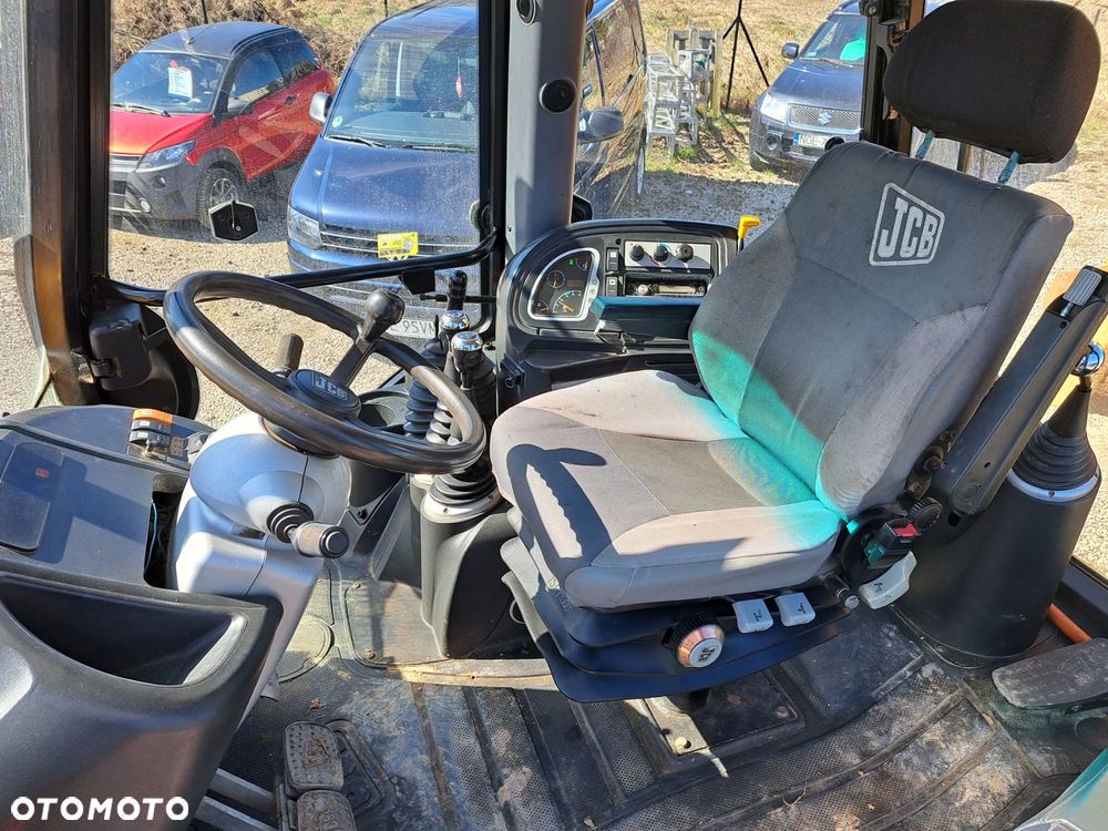 JCB 4CX - 10