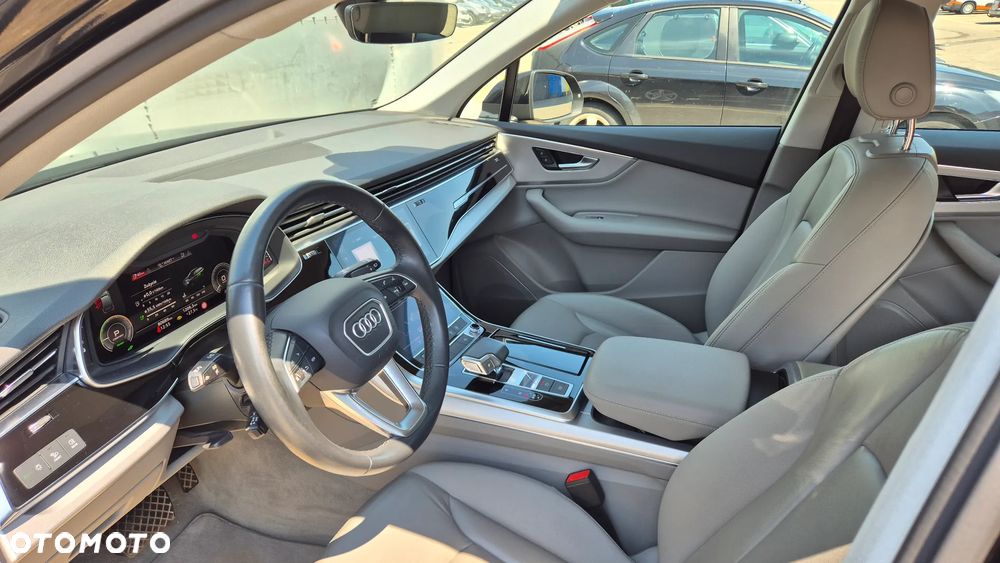 Audi Q7 55 TFSI e Quattro Tiptronic - 14