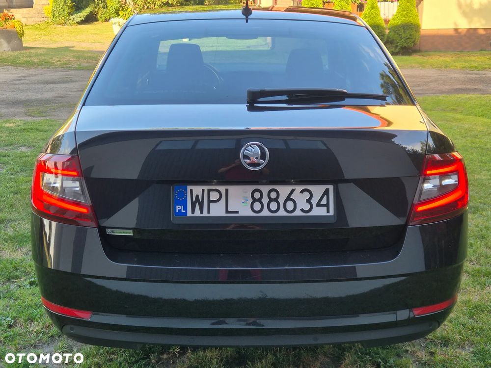 Skoda Octavia 2.0 TDI Style DSG - 11