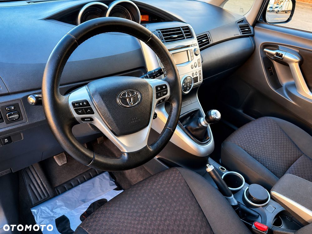 Toyota Verso 1.8 5-Sitzer Comfort - 14