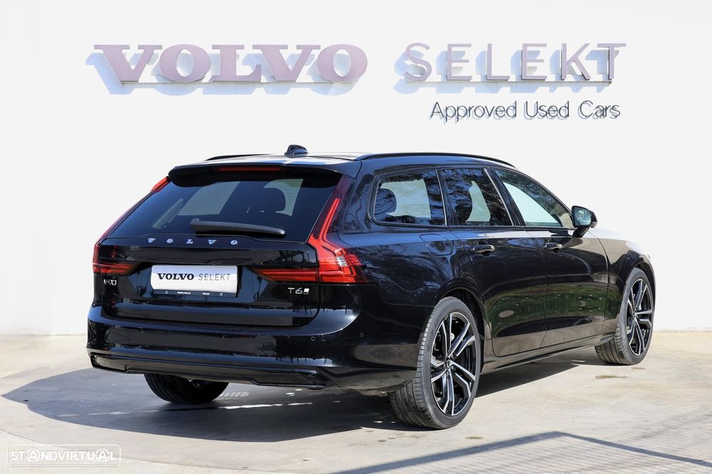 Volvo V90 2.0 T6 PHEV Plus Dark AWD - 2