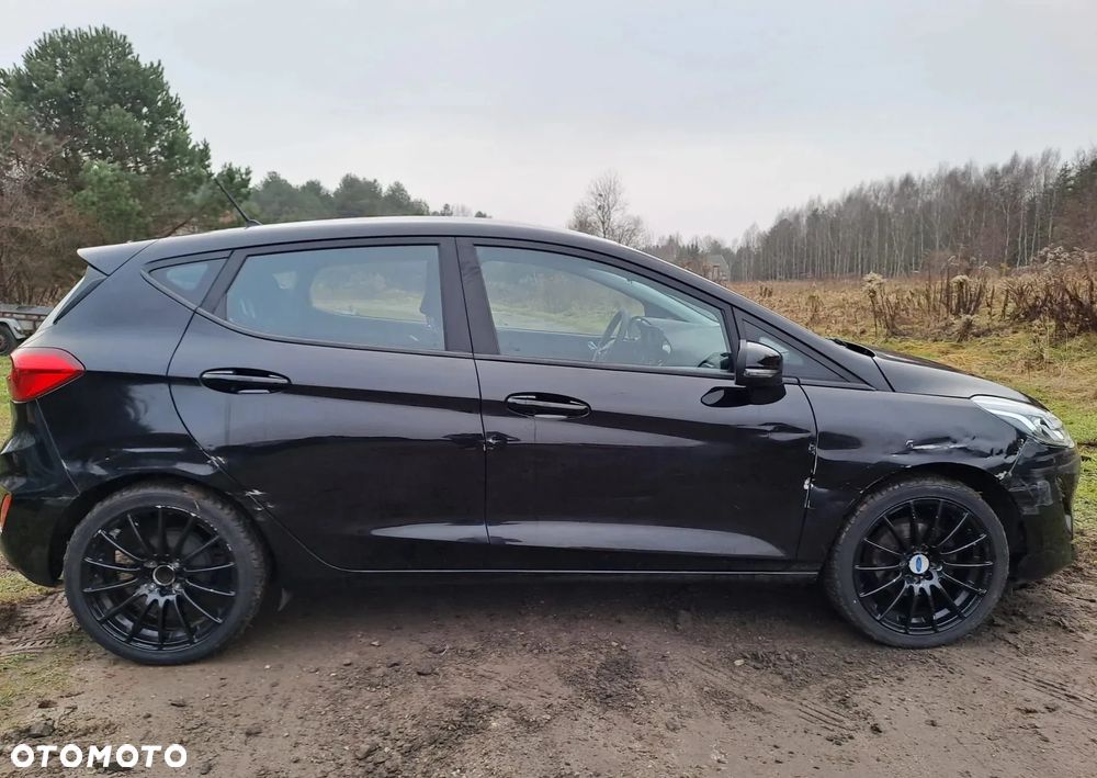 Ford Fiesta - 9