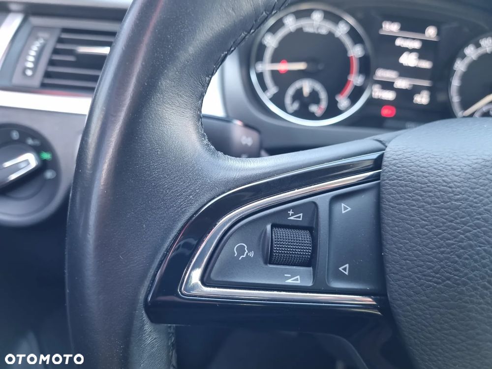 Skoda RAPID 1.0 TSI Ambition - 15