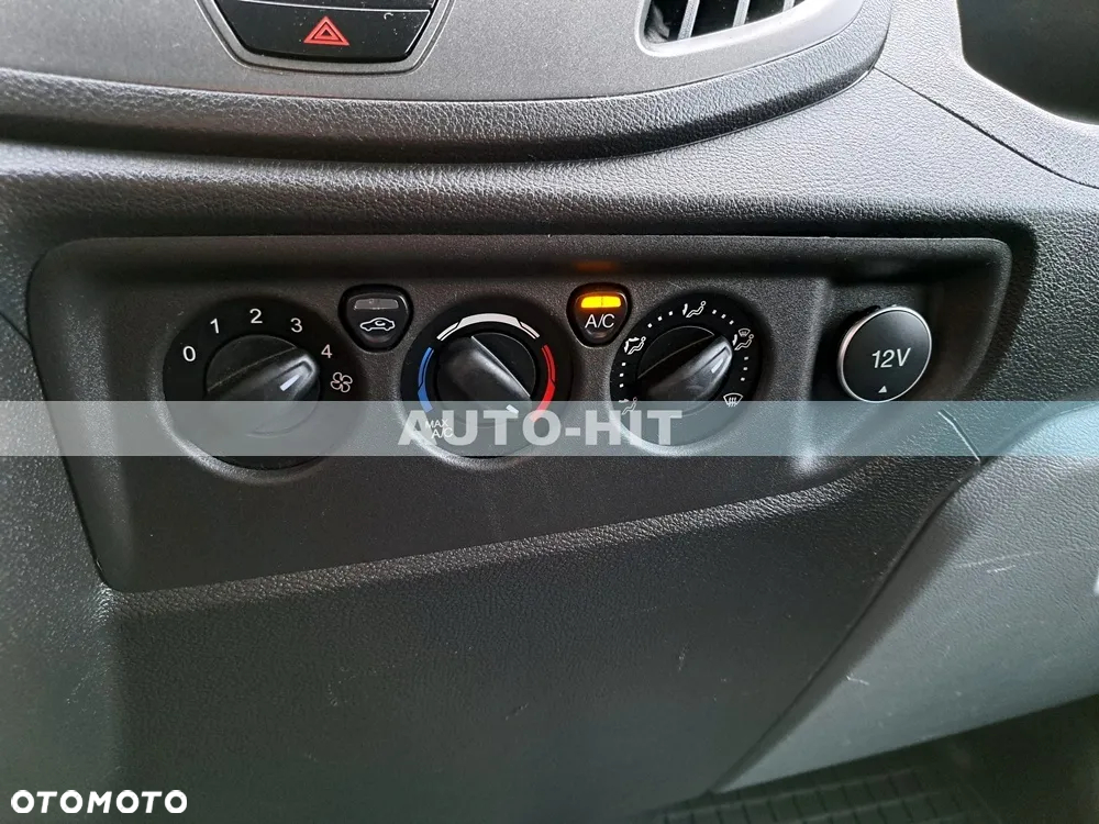 Ford Transit - 26