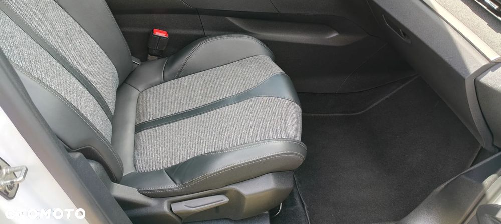 Peugeot 5008 BlueHDi 130 EAT8 Allure - 18