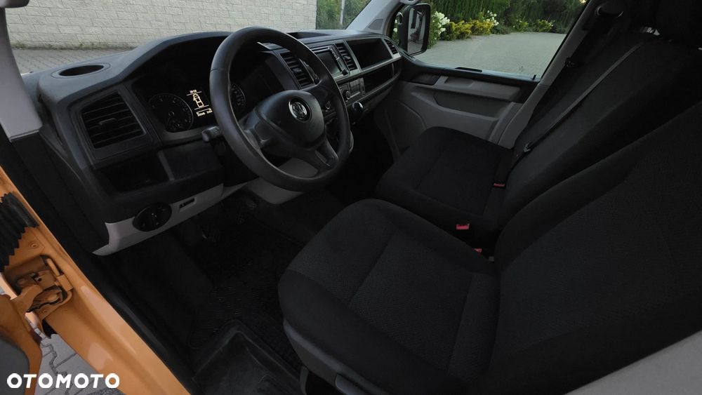 Volkswagen Transporter T6 - 17