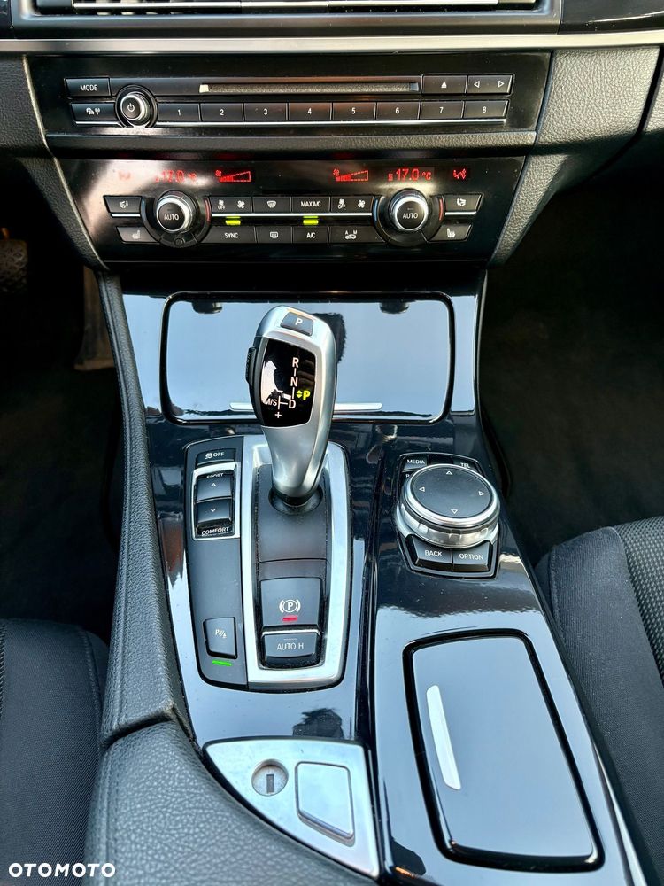 BMW Seria 5 520d - 17