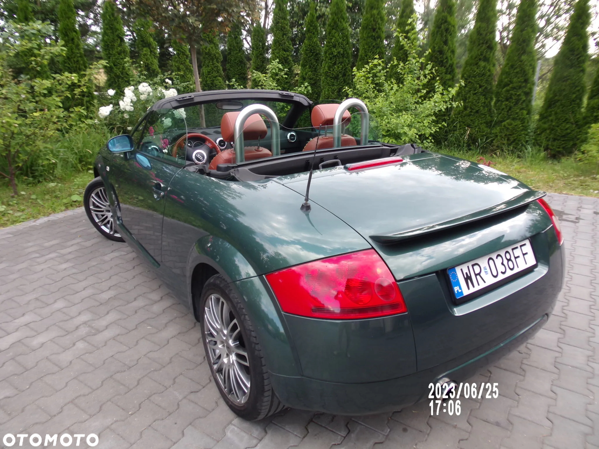 Audi TT Coupé Roadster 1.8T - 17