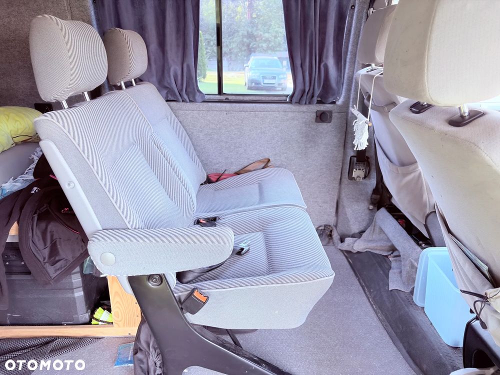 Volkswagen Transporter - 9