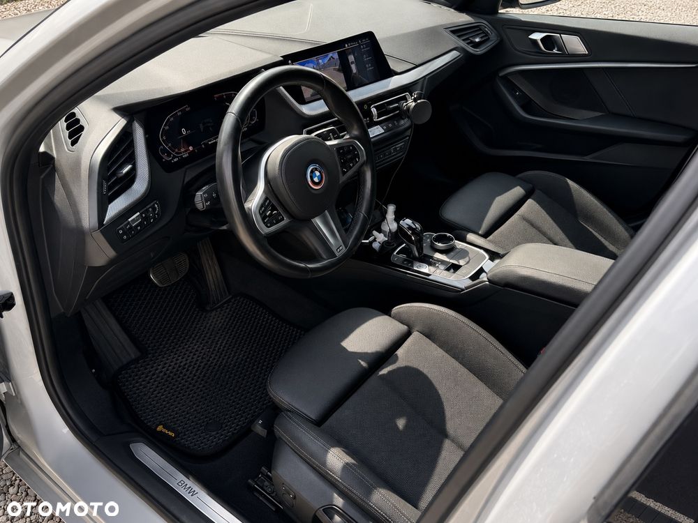 BMW Seria 1 118i Sport Line - 11