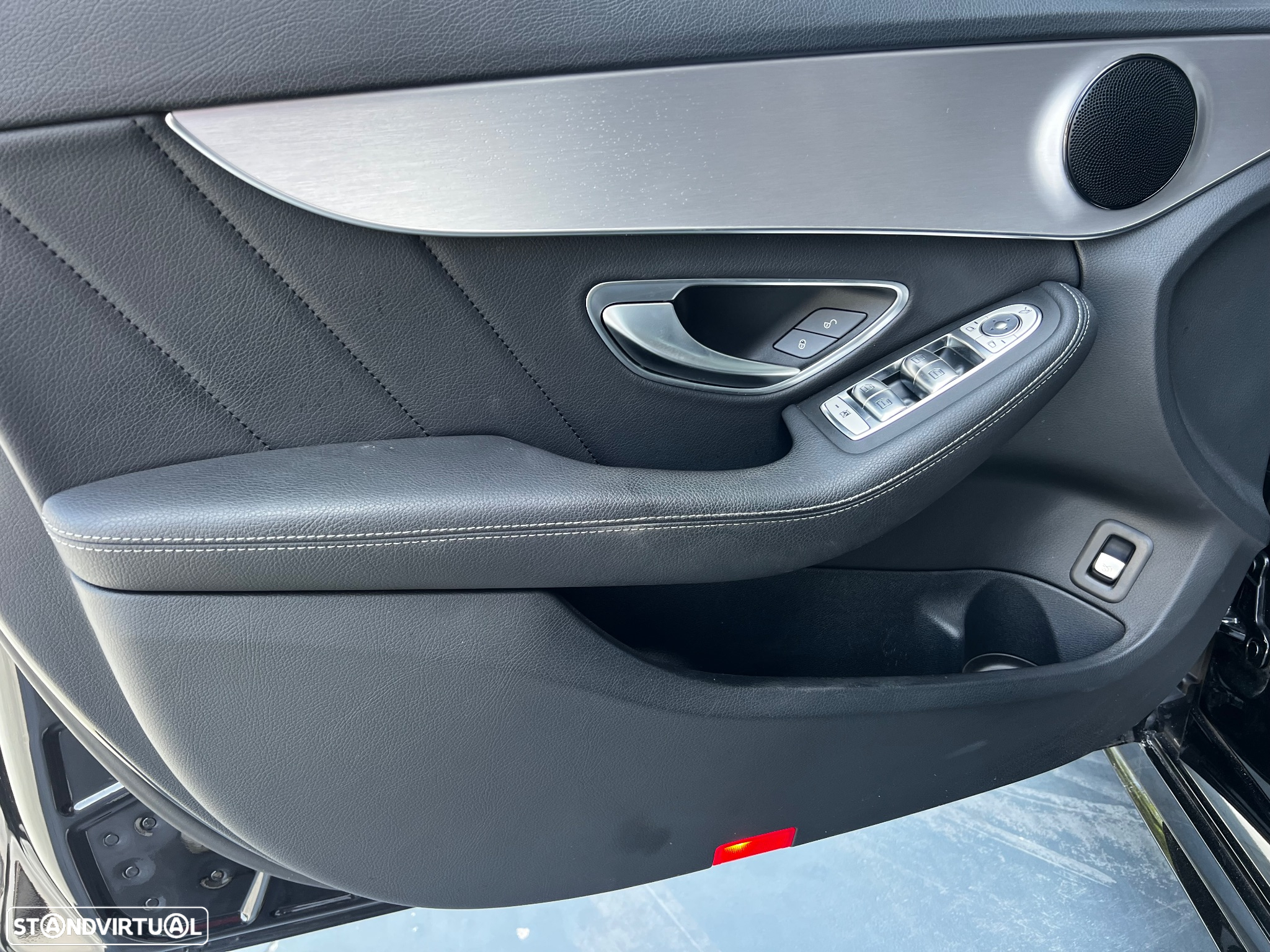Mercedes-Benz C 300 de AMG Line - 12