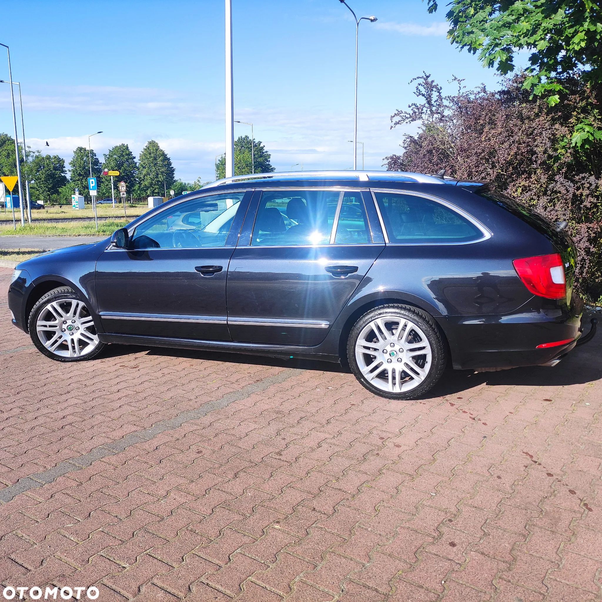 Skoda Superb 2.0 TDI Elegance DSG - 1