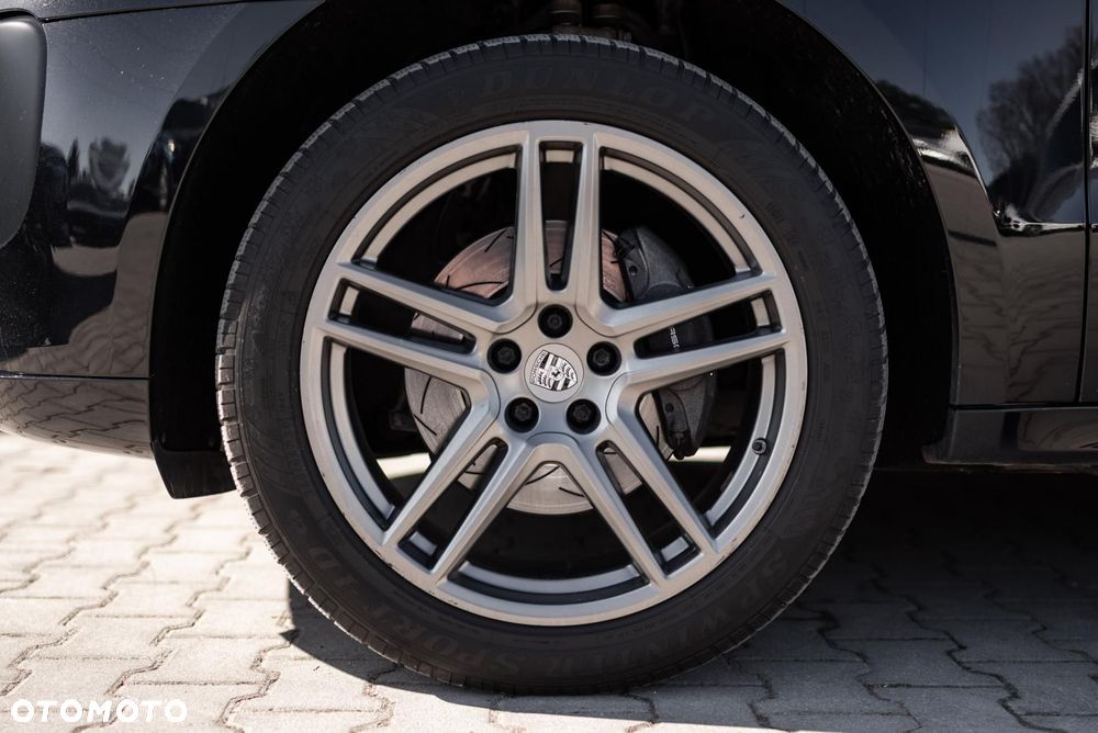 Porsche Macan Standard - 40