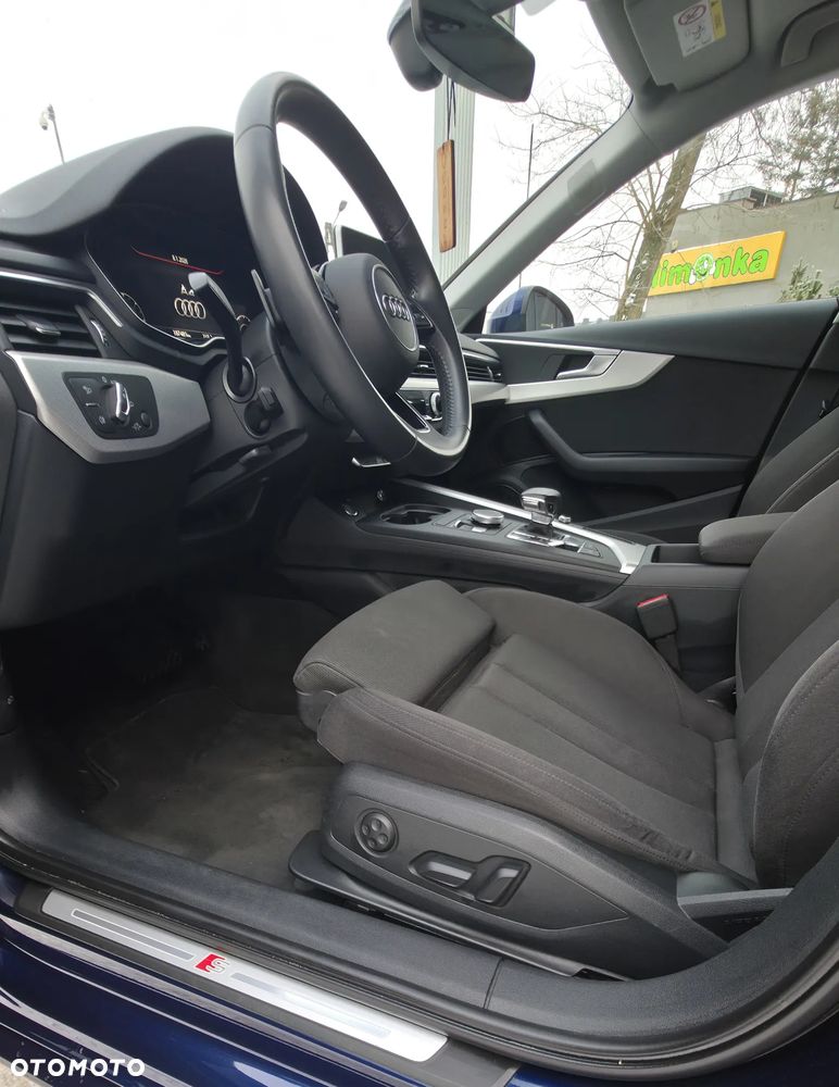 Audi A4 Avant 2.0 TDI Sport S tronic - 20