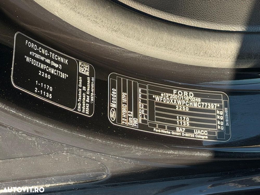 Ford Mondeo 2.0 HEV Titanium - 39