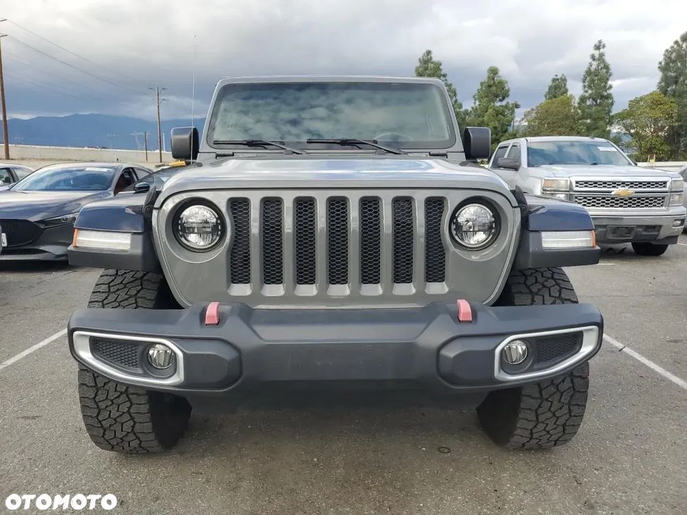 Jeep Wrangler - 5
