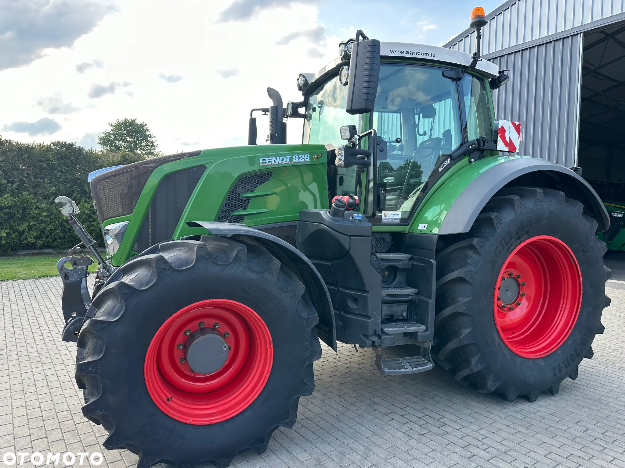 Fendt 828 S4 Profi Plus ,724 - 29