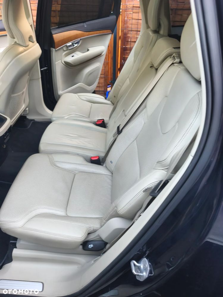 Volvo XC 90 - 15