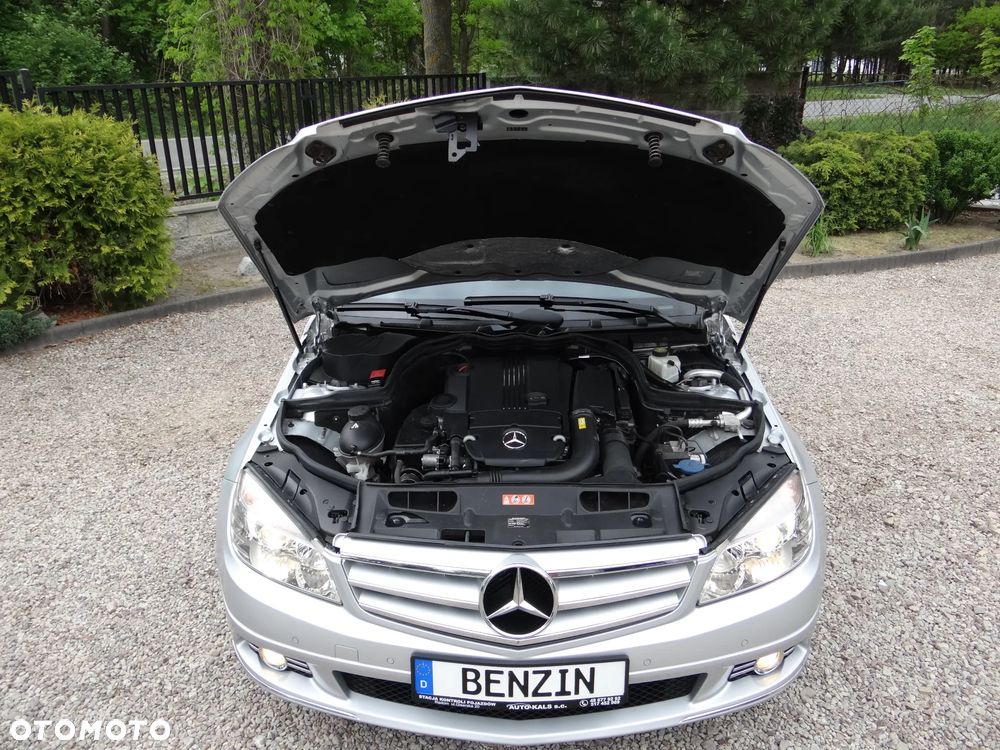 Mercedes-Benz Klasa C 180 BlueEFFICIENCY 7G-TRONIC Avantgarde - 14