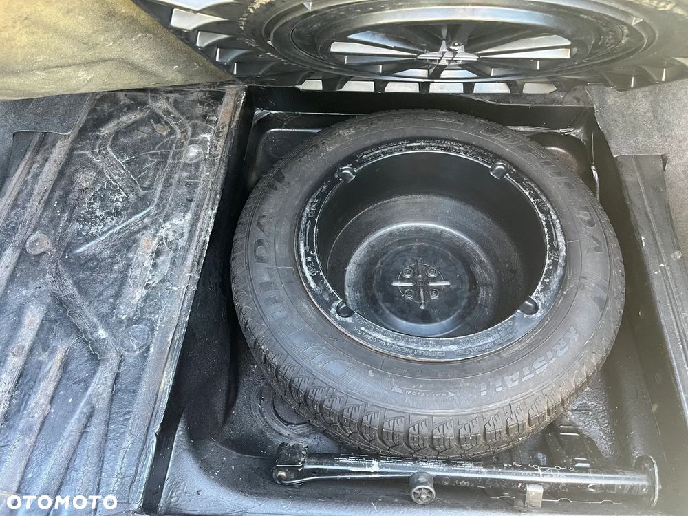 Mercedes-Benz W124 (1984-1993) ver-250-d-turbo - 12