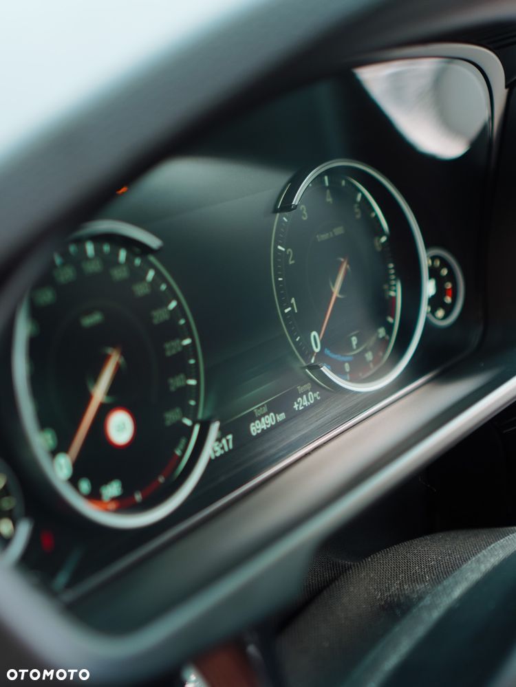 BMW X5 xDrive35i - 20