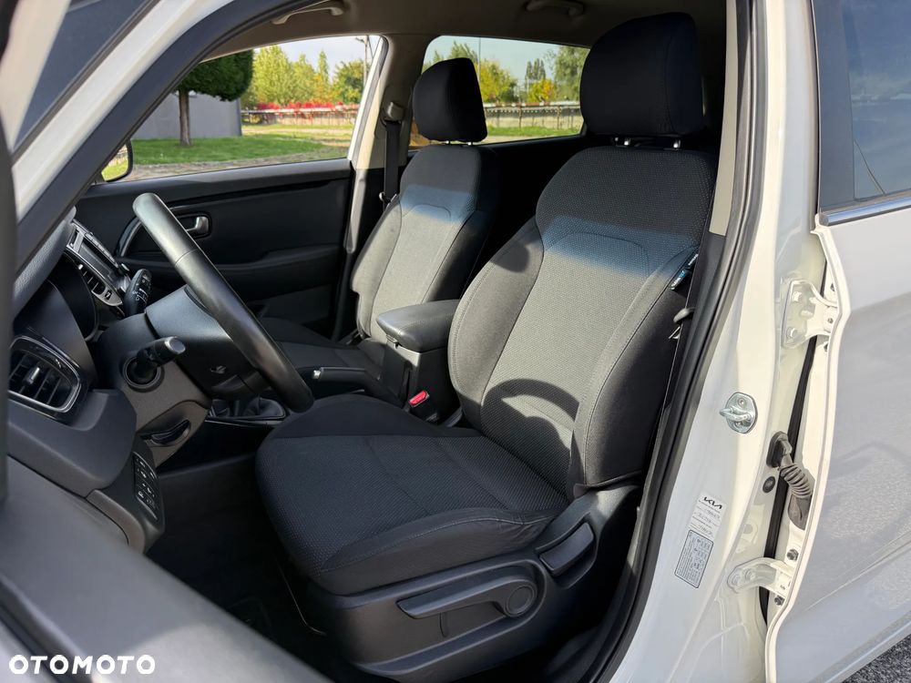 Kia Carens 1.6 GDI Edition 7 - 4