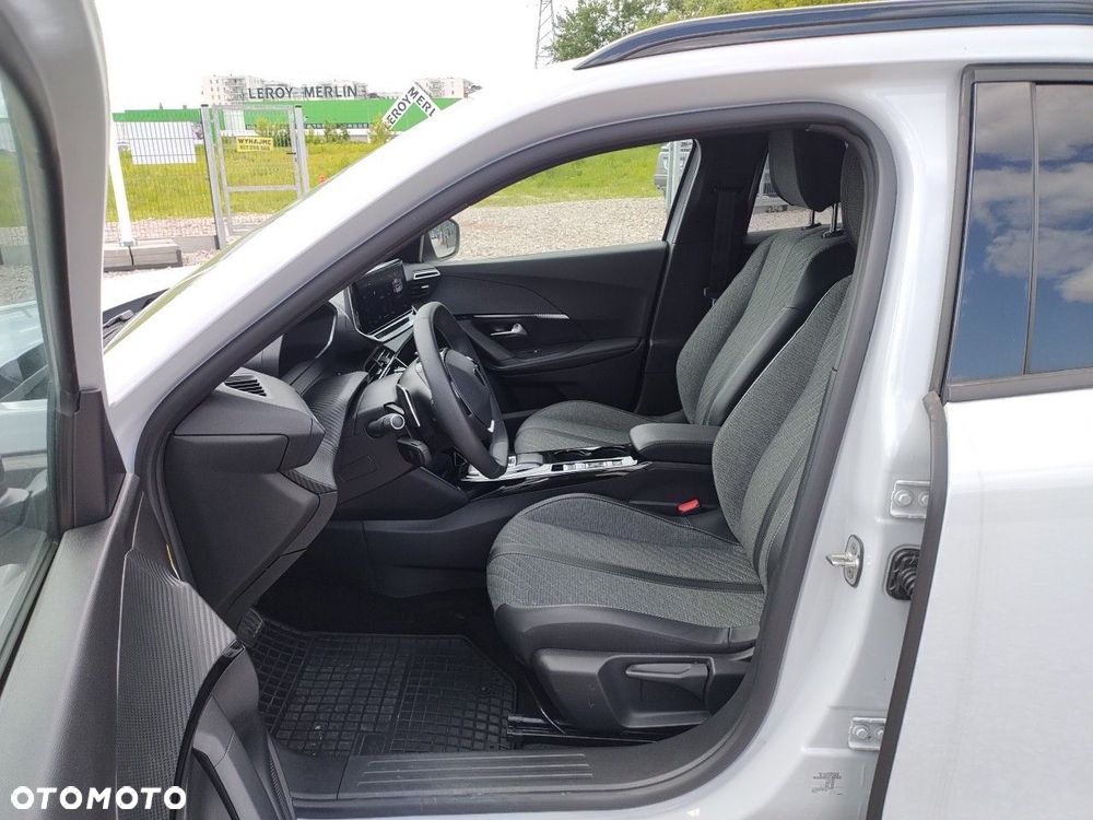 Peugeot 2008 1.2 PureTech Allure S&S EAT8 - 9