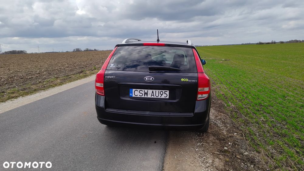 Kia Ceed - 3