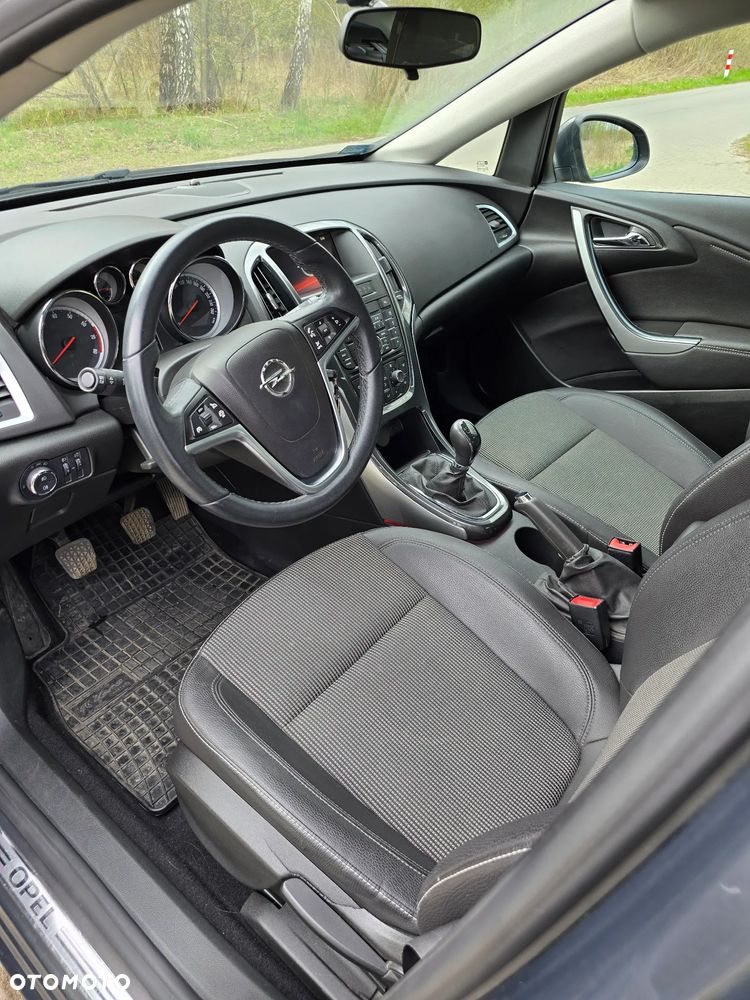 Opel Astra 1.4 T Cosmo - 5