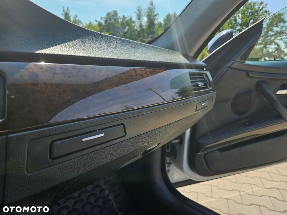 BMW Seria 3 - 26