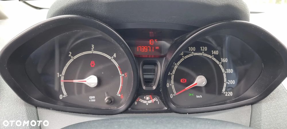 Ford Fiesta 1.4 TDCI - 4