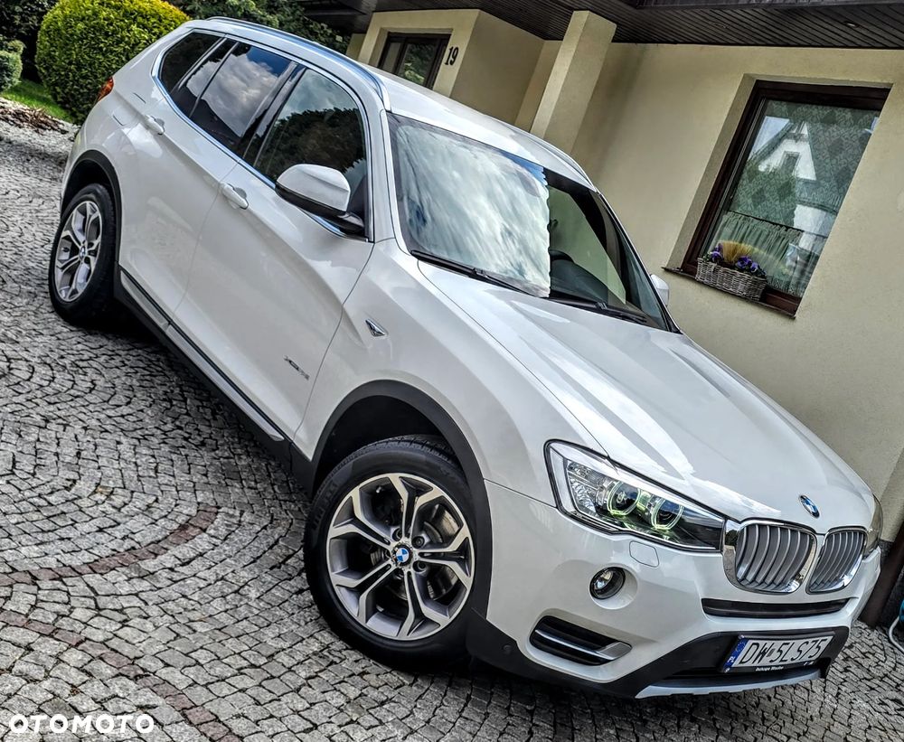 BMW X3 xDrive28i Sport - 40