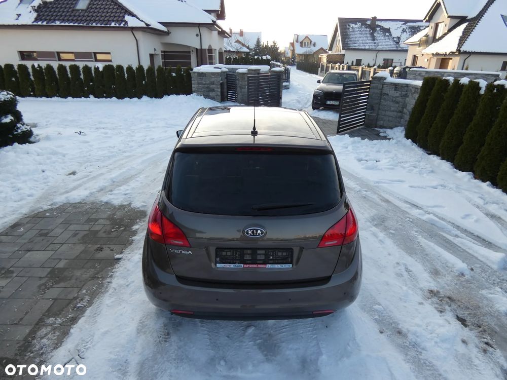 Kia Venga 1.6 CVVT Dream Team Edition - 10