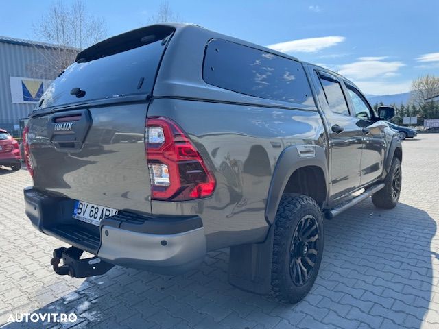 Toyota Hilux 2.8D 204CP 4x4 Double Cab AT Invincible - 5