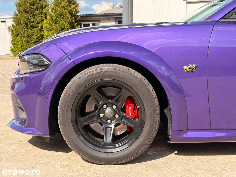Dodge Charger 6.4 Scat Pack Widebody - 11