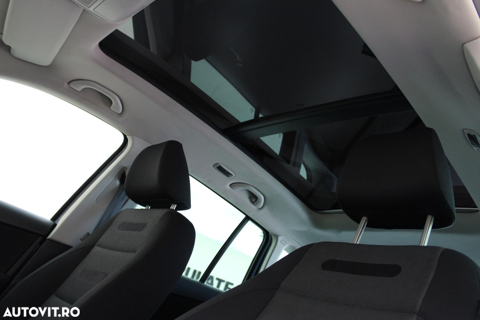 Volkswagen Tiguan - 14