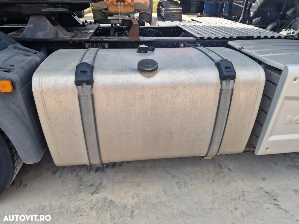 MAN TGX 18.500 4x2, 2019, 526.456km, Kit basculare-24900 Eur+Tva, AUTOMATA+INTARDER 6 trepte, cabina XLX lata, 2 paturi, goarne, FRIGIDER, Parasolar, Aeropachet, bara metalica fata, Anv balon fata, posibilitate leasing-PROMOTIE 24900 EUR+Tva - 11