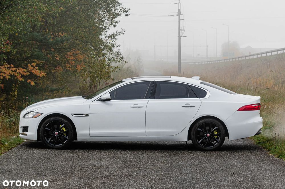 Jaguar XF - 9