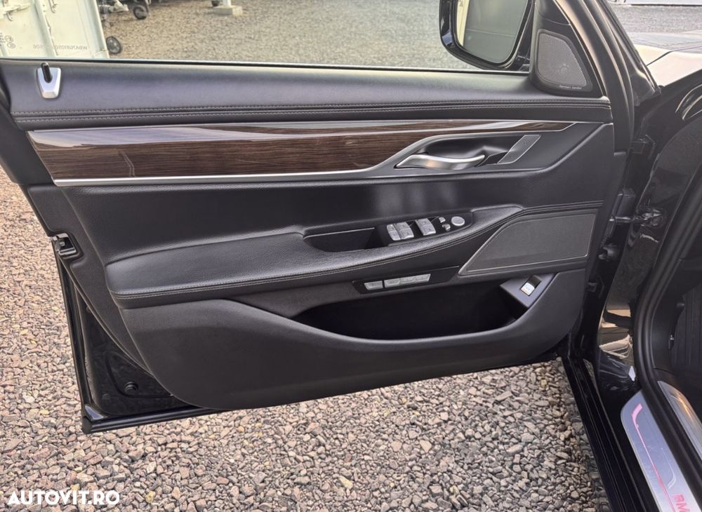 BMW Seria 7 740Ld xDrive - 13