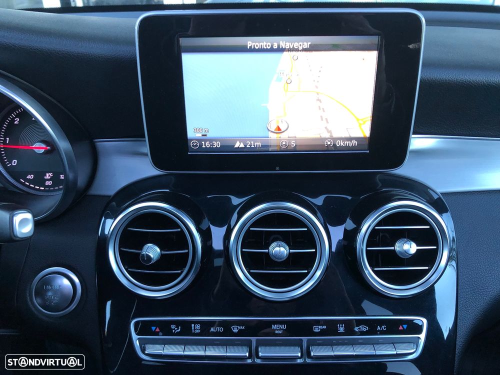 Mercedes-Benz GLC 220 d 4Matic 9G-TRONIC AMG Line - 24