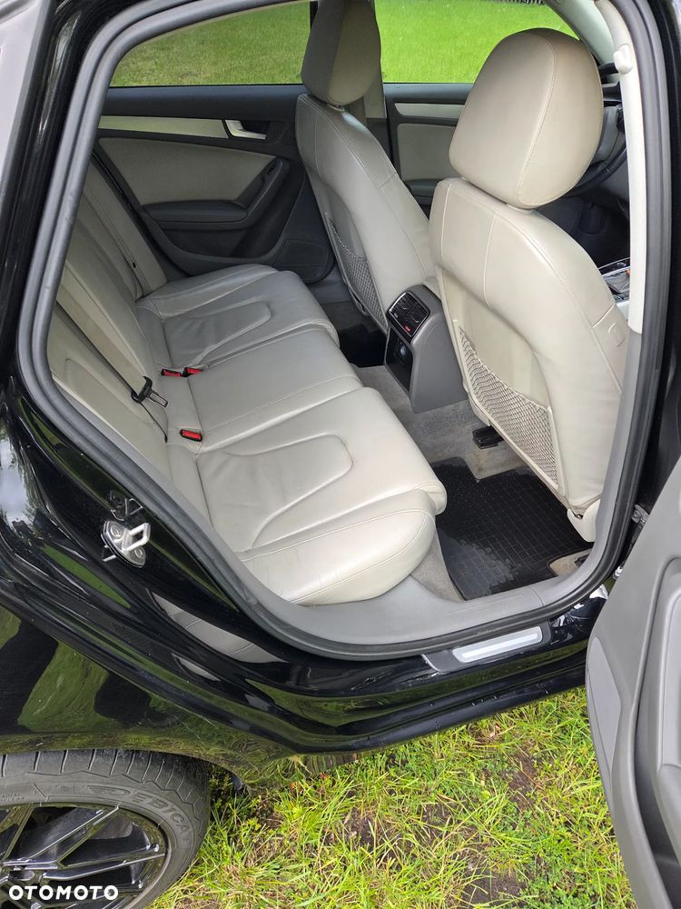 Audi A4 Limousine - 23