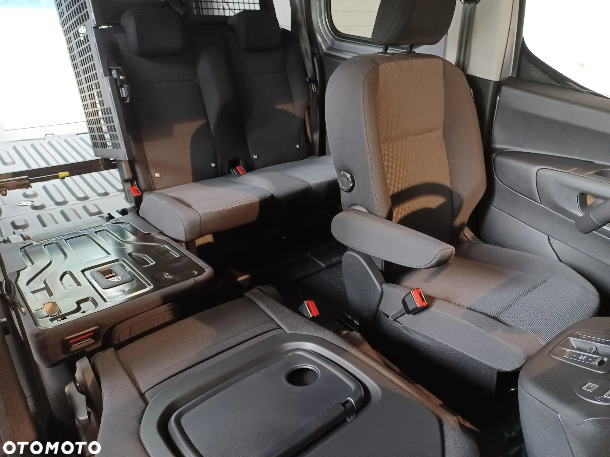 Citroën Berlingo XL 5 osobowy - 18