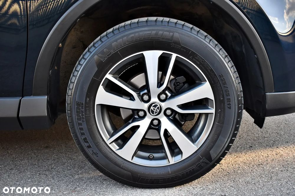Toyota RAV4 - 15