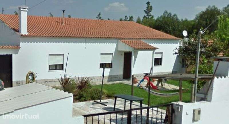 Moradia (Área B 356m2 e Terreno 852m2) a 200m da Estação CP de Pegões - Grande imagem: 3/12