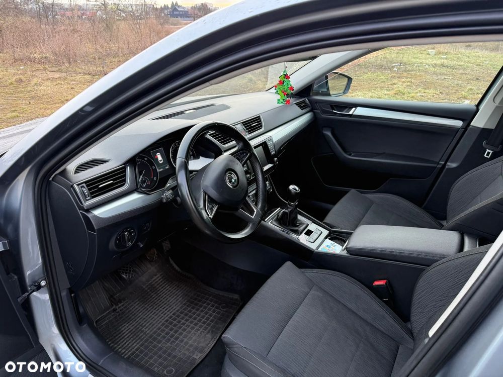 Skoda Superb 1.6 TDI Style - 6
