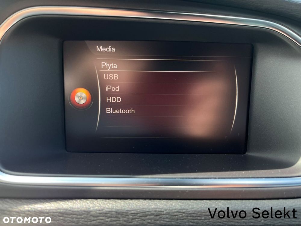 Volvo V40 - 23