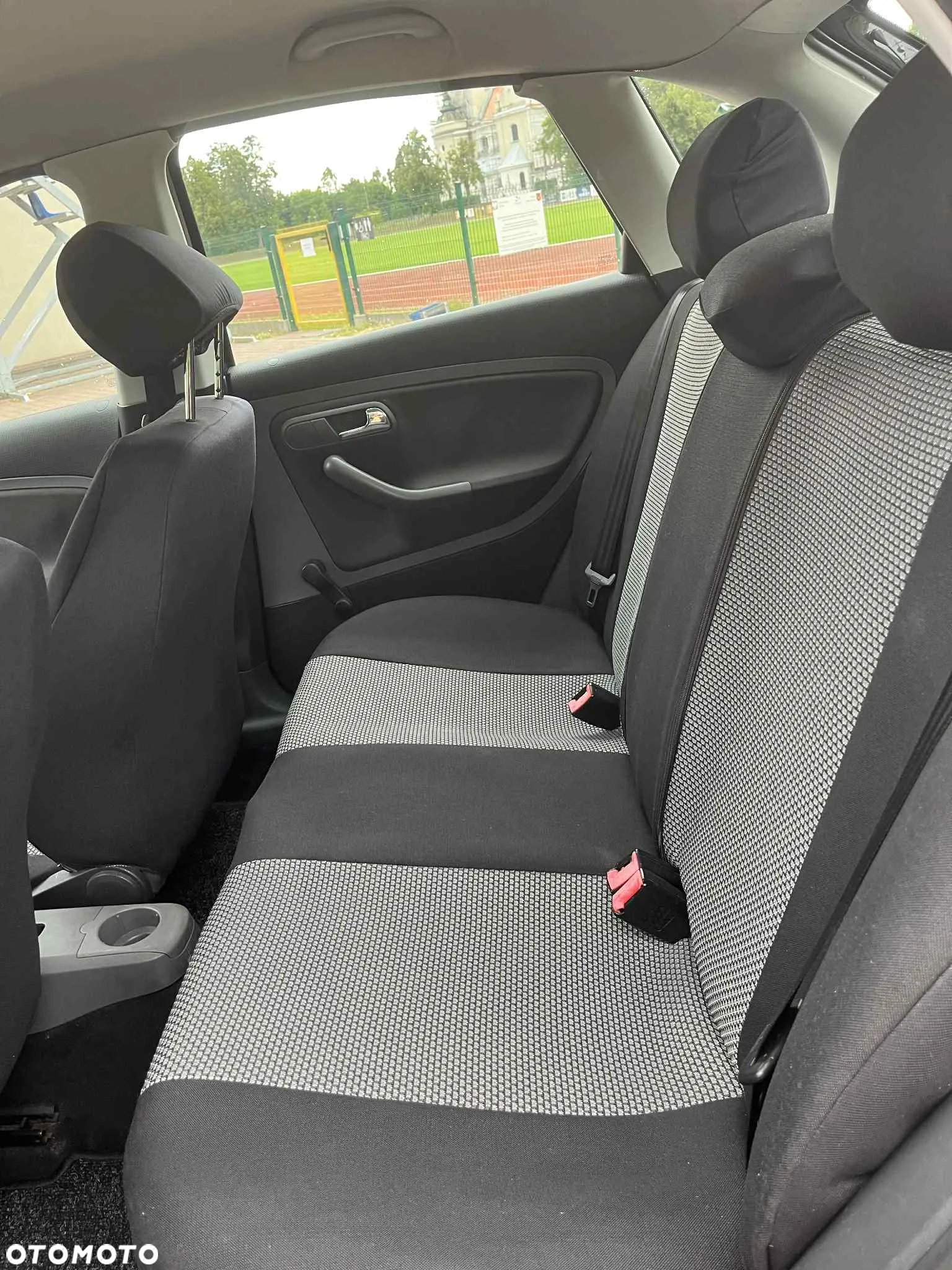 Seat Ibiza 1.4 16V Style - 8